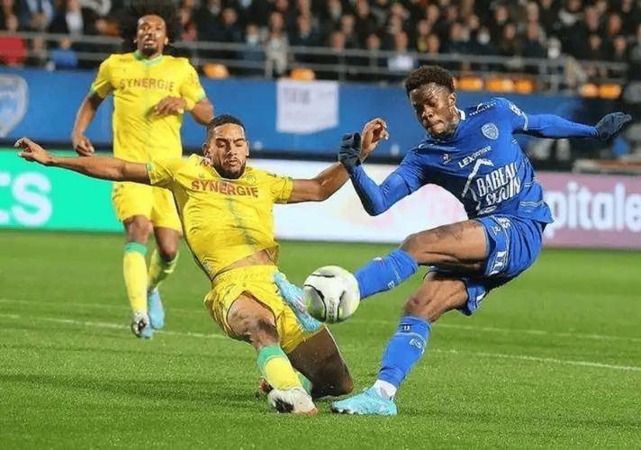 周日033 法甲 南特VS里尔，比分预测